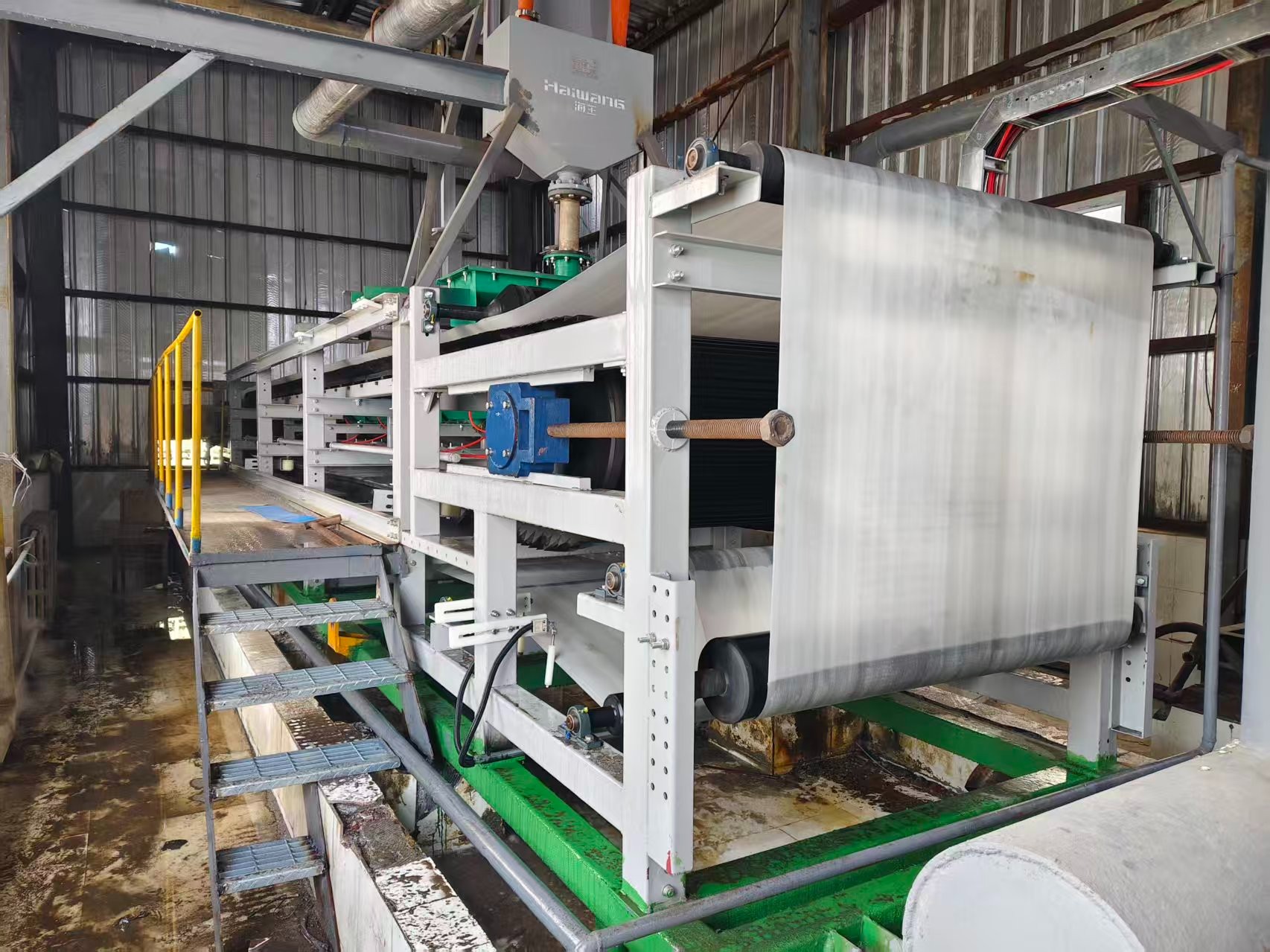 帶式真空過濾機(jī)不吸料或吸料速度慢的原因及處理方法？